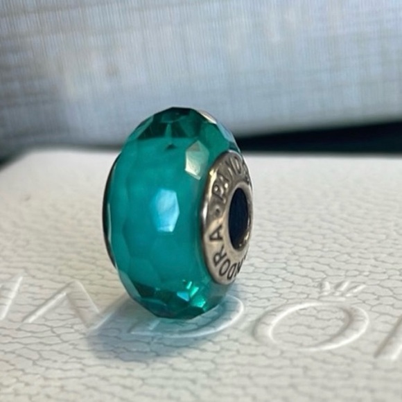Pandora Murano Facet Teal Charm Retired - Picture 2 of 4